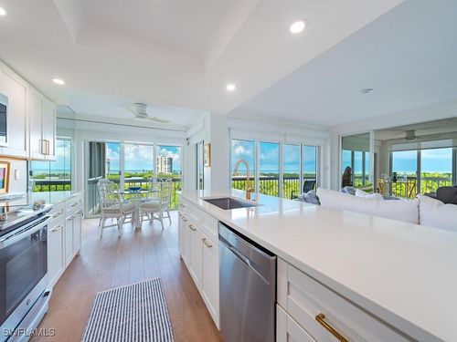 apt-504-5501 Heron Point Dr, NAPLES, FL, 34108-2809 | Card Image
