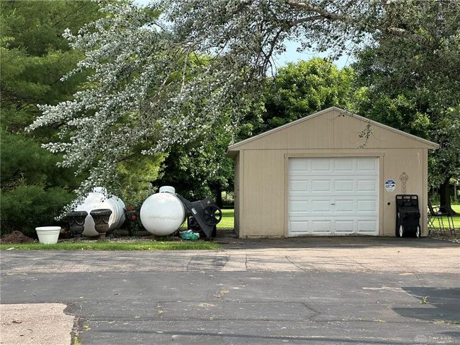 3155 S State Route 48, House other with 4 bedrooms, 3 bathrooms and null parking in Ludlow Falls OH | Image 13