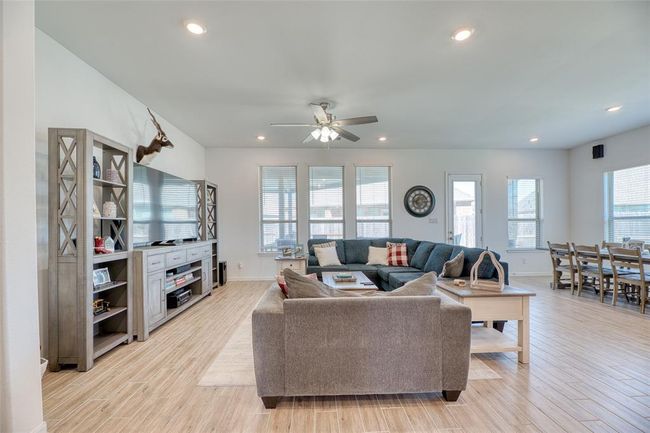 3707 Lion Creek Ct, House other with 3 bedrooms, 3 bathrooms and 2 parking in Rosenberg TX | Image 9