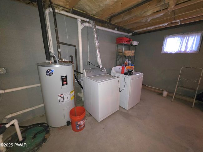 Laundry Room | Image 28