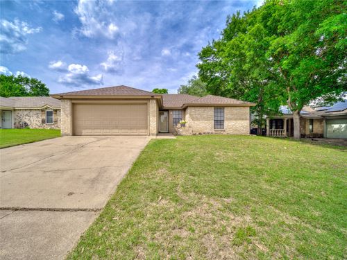 10032 Lone Eagle Dr, Fort Worth, TX, 76108-4106 | Card Image