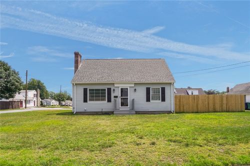 95 Harmony Ct, Warwick, RI, 02889-1424 | Card Image