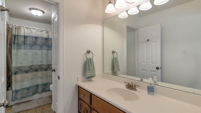 3rd bath | Image 26