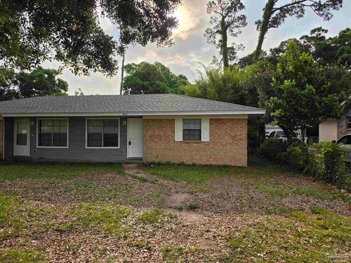 7816 Sabra Dr, Pensacola, FL, 32514-4828 | Card Image