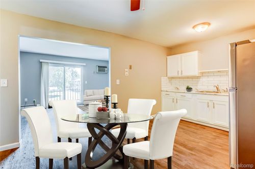 apt-1-5690 Pardee Ave, Dearborn Heights, MI, 48125-2456 | Card Image