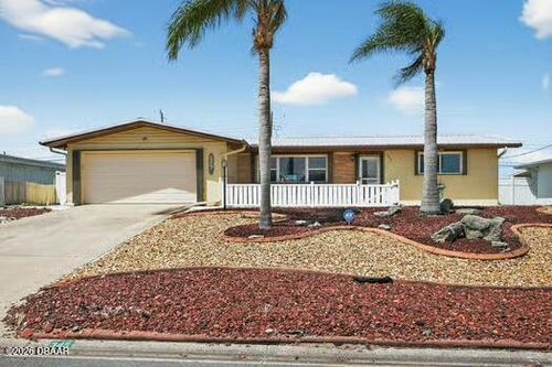 345 Emory Dr, Daytona Beach, FL, 32118-3101 | Card Image