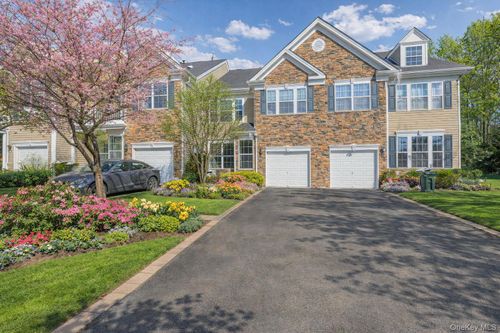 24-24 Barr Ln, Monroe, NY, 10950-4939 | Card Image