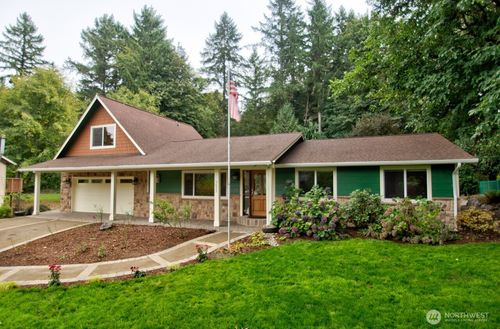 5633 17th Ave Ne, Olympia, WA, 98516-3808 | Card Image