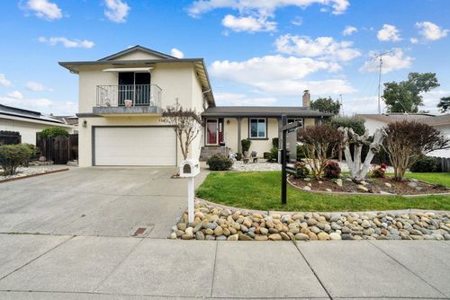 136 Marco Ln, Vacaville, CA, 95688-2129 | Card Image