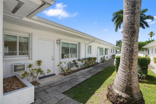 apt-4-932 Moffett St, Hallandale Beach, FL, 33009-8604 | Card Image