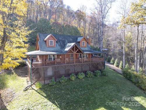 17 Aaron Way, Waynesville, NC, 28786-8090 | Card Image