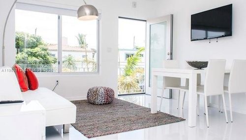 208-801 15th St, Miami Beach, FL, 33139-3472 | Card Image