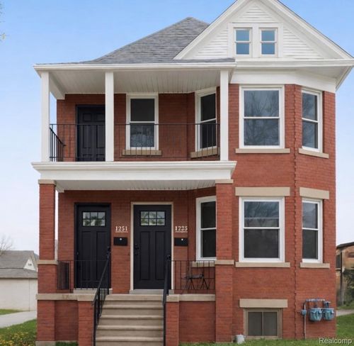 1723 Campbell St, Detroit, MI, 48209-2151 | Card Image