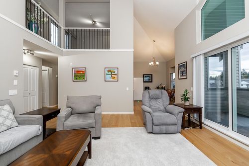302-13911 70 Ave, Surrey, BC, V3W6B4 | Card Image