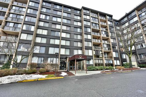 apt-1003-9060 Palisade Ave, North Bergen, NJ, 07047-6184 | Card Image