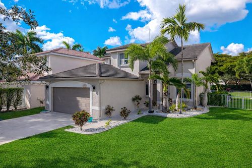 940 Sw 177th Way, Pembroke Pines, FL, 33029-4829 | Card Image