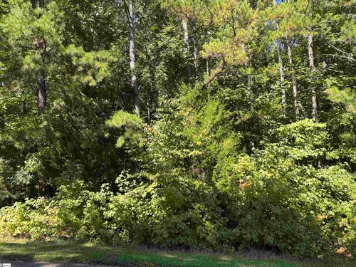 110 Peninsula Dr, Laurens, SC, 29360-6623 | Card Image