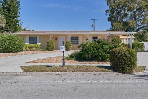 2411 Gulf Gate Dr, Sarasota, FL, 34231-5728 | Card Image