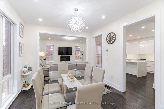 89 Parity Rd, House other with 6 bedrooms, 6 bathrooms and 4 parking in Brampton ON | Image 7