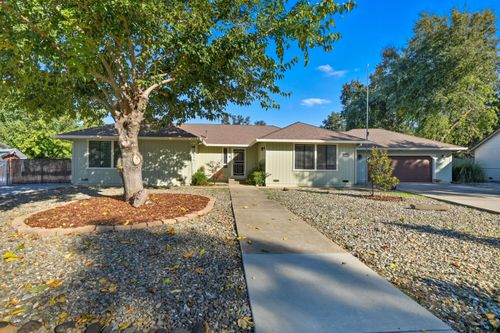 7213 Amigo Way, Redding, CA, 96002-9707 | Card Image