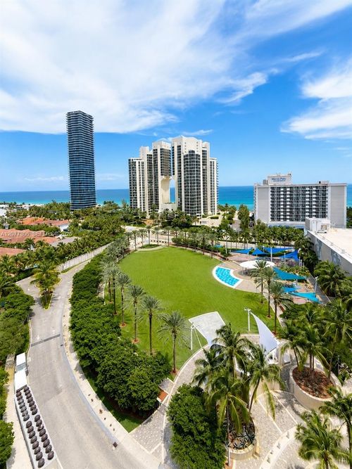 1507-19370 Collins Avenue, Sunny Isles Beach, FL, 33160 | Card Image
