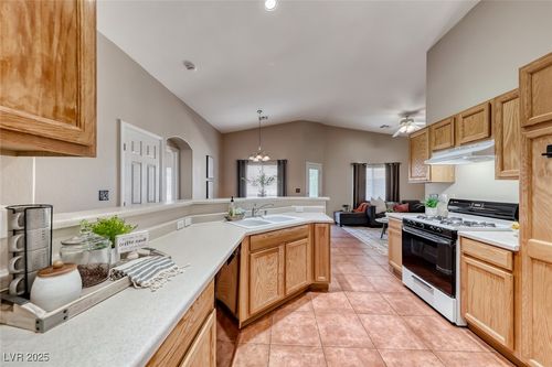 unit-101-6255 Dan Blocker Ave, Henderson, NV, 89011-2170 | Card Image