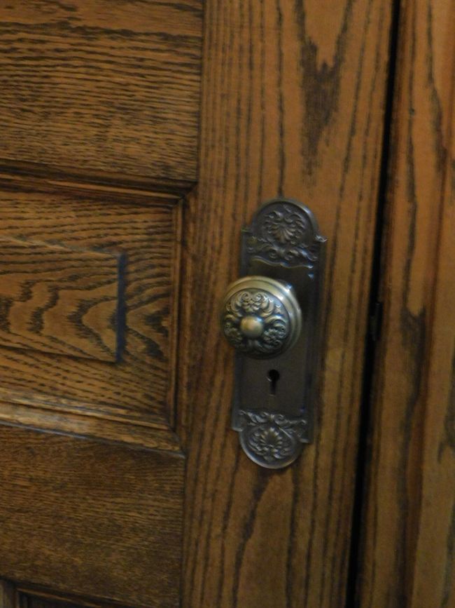 Door handles throughout the home | Image 10