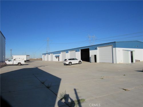 12080 Rancho Rd, Adelanto, CA, 92301-2718 | Card Image