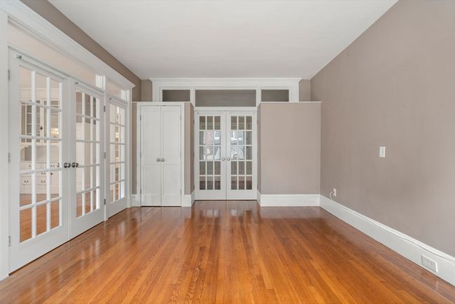 APT-2 - 76 Marshal St, Condo with 3 bedrooms, 2 bathrooms and 1 parking in Brookline MA | Image 9