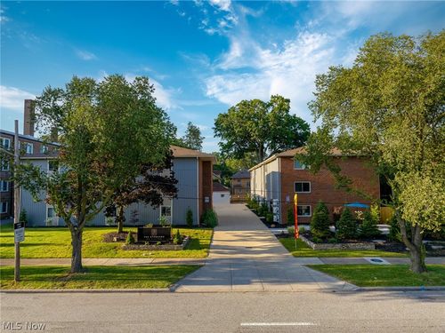 apt-105-10528 Clifton Blvd, Cleveland, OH, 44102-1582 | Card Image