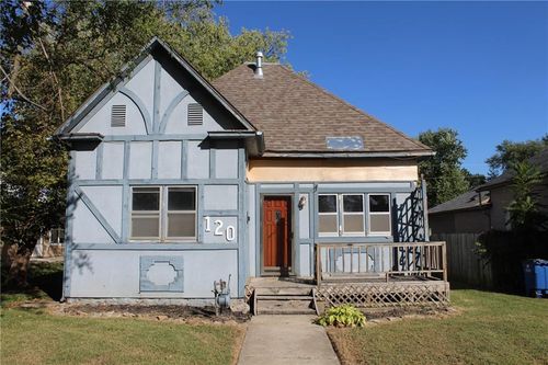 120 S Kansas Ave, Chanute, KS, 66720-2139 | Card Image