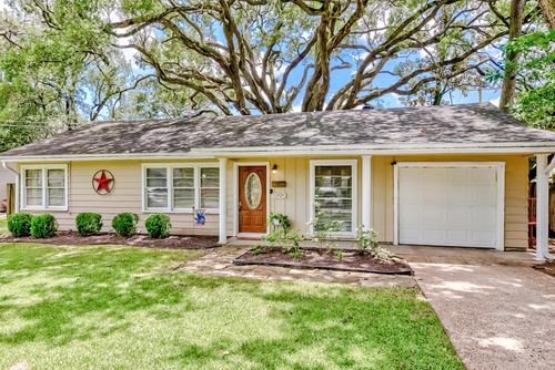 5995 Callaway Dr, Beaumont, TX, 77706-6220 | Card Image