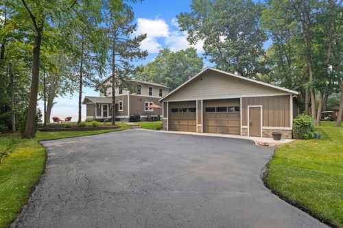 16405 328th Ave, Isle, MN, 56342-4764 | Card Image