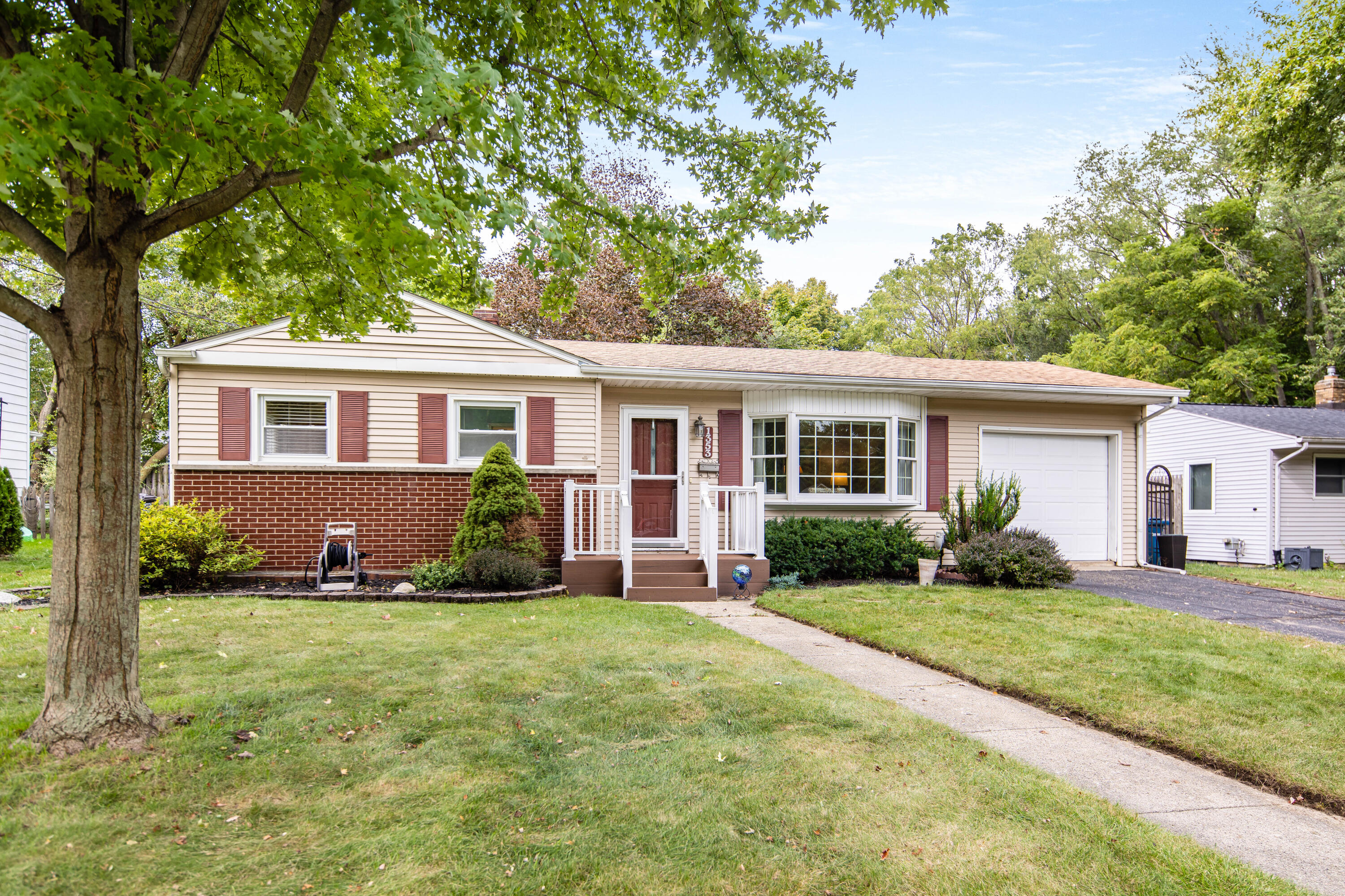 Coolidge Ave, Kalamazoo, MI 49006