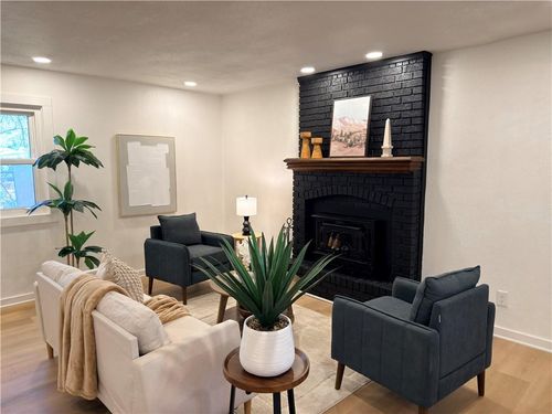 7401 E 102nd St, Kansas City, MO, 64134-2010 | Card Image