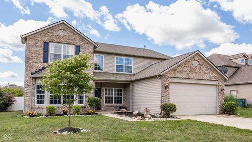 12599 Brookdale Dr, Fishers, IN, 46037-5945 | Card Image