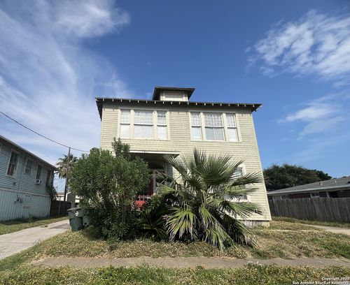 1514 15th St, Galveston, TX, 77550-8102 | Card Image