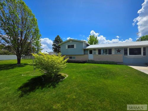 240 W Oak Street, Shelley, ID, 83274 | Card Image