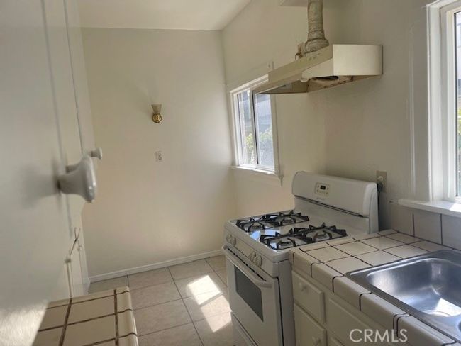 APT-1 - 1738 E 4 Th St, Home with 1 bedrooms, 1 bathrooms and null parking in Long Beach CA | Image 16