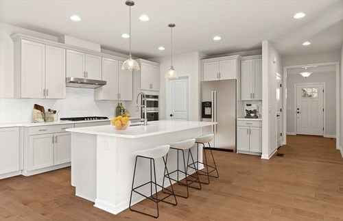1 Lloyd Cir, Norton, MA, 02766-2081 | Card Image