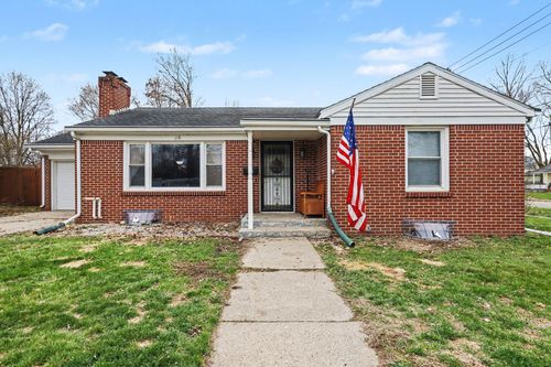 118 W Hoffman St, Three Rivers, MI, 49093-2327 | Card Image