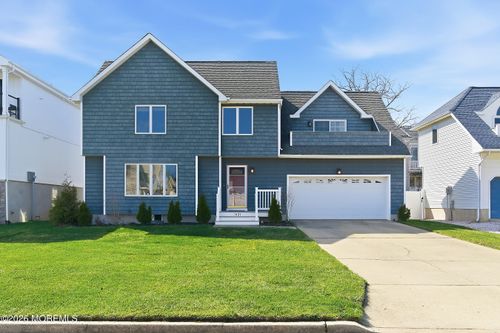 1621 Lake Ave, Point Pleasant Beach, NJ, 08742-4134 | Card Image