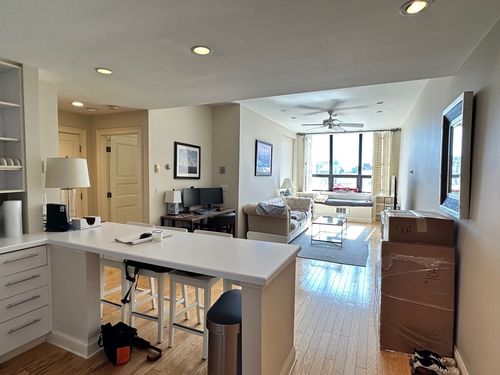 apt-704-160 Commonwealth Ave, Boston, MA, 02116-2745 | Card Image