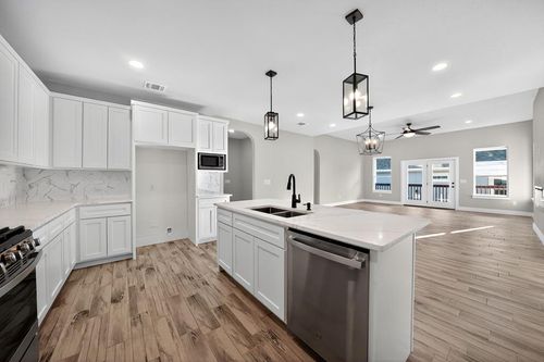 1603 Redwood Ct, Fredericksburg, TX, 78624-2203 | Card Image