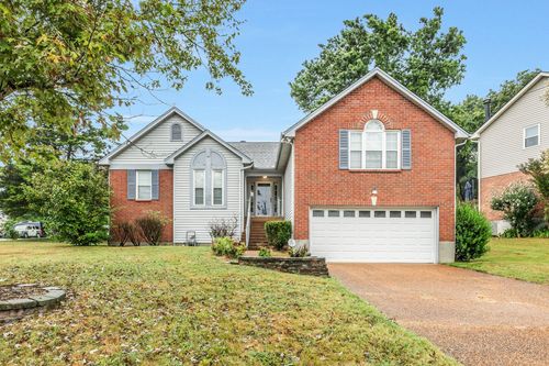 2001 Alice Springs Ct, Mount Juliet, TN, 37122-7506 | Card Image