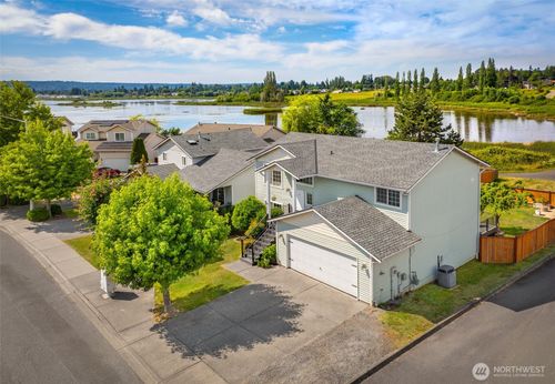 6015 52nd St Ne, Marysville, WA, 98270-7533 | Card Image