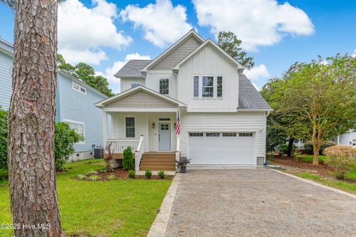 5160 Minnesota Dr Se, Southport, NC, 28461-7413 | Card Image