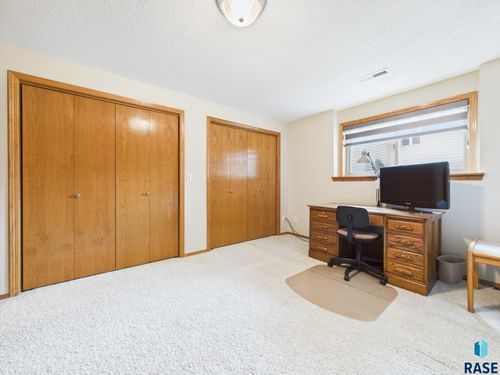 3704 S Judy Ave Avenue, Sioux Falls, SD, 57110 | Card Image