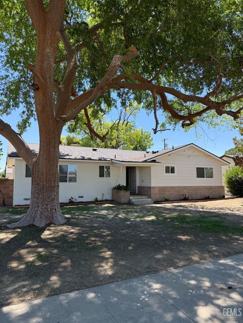 1102 Cypress Ave, Wasco, CA, 93280-2104 | Card Image