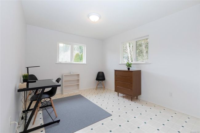 3rd bedroom upstairs | Image 28